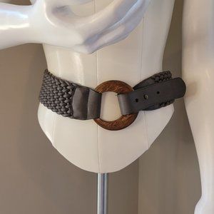 Geoffrey Beene Brown Woven Braided Women's Belt  Wooden Buckle Size S/M